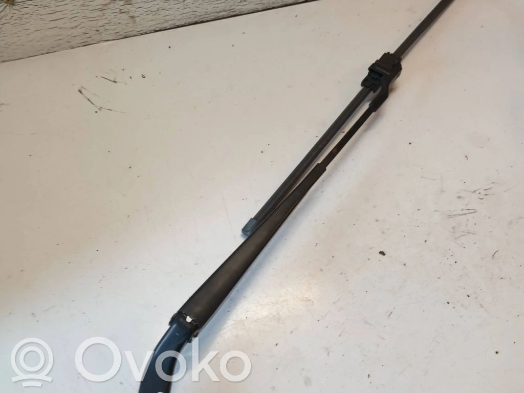 BMW X6 E71 Priekšējā loga tīrītājs 