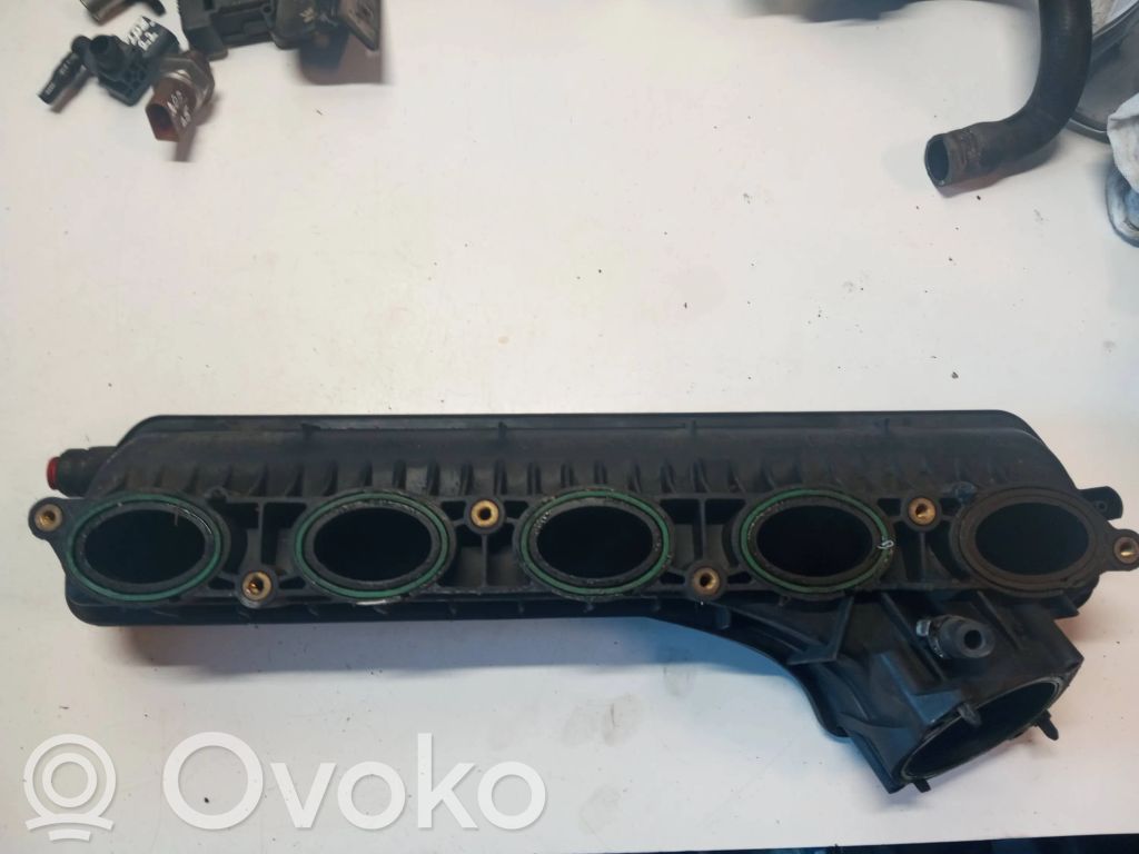 Volvo S80 Colector de admisión 