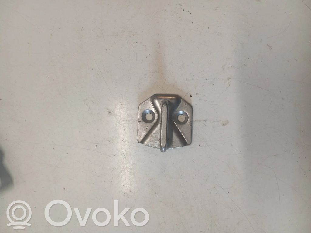 Volvo V70 Front door lock loop/hook striker 
