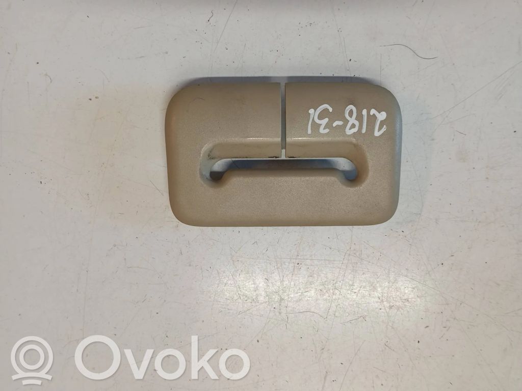 Volvo V70 Moldura del cinturón 