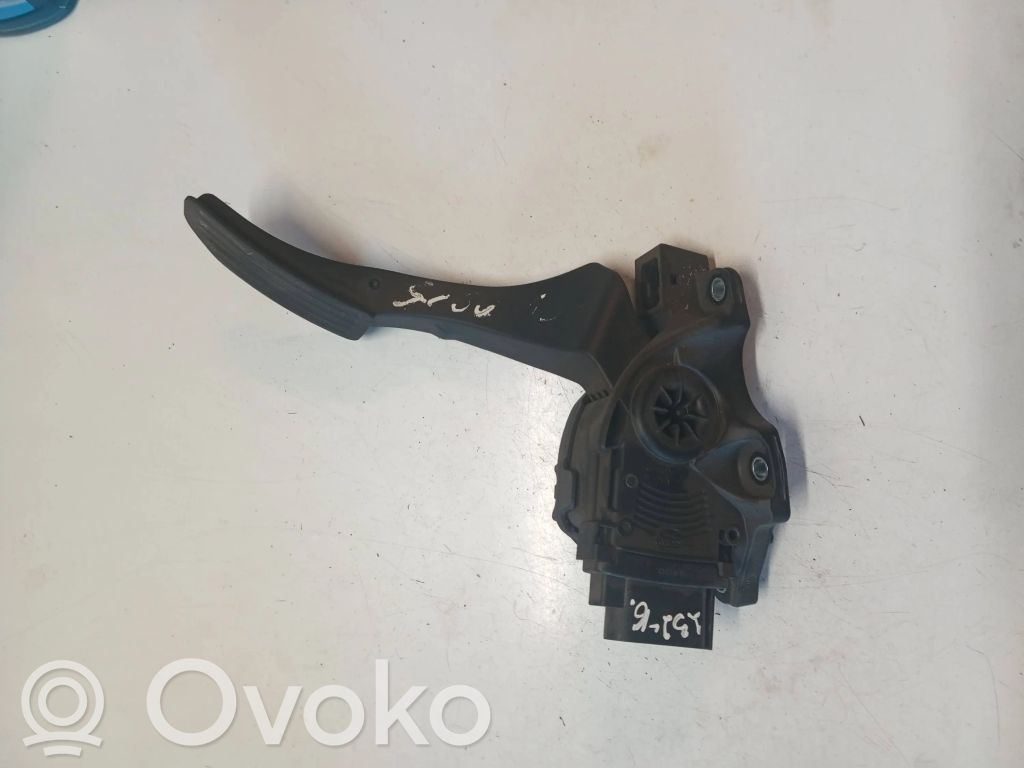 Volvo S60 Pedał gazu / przyspieszenia 