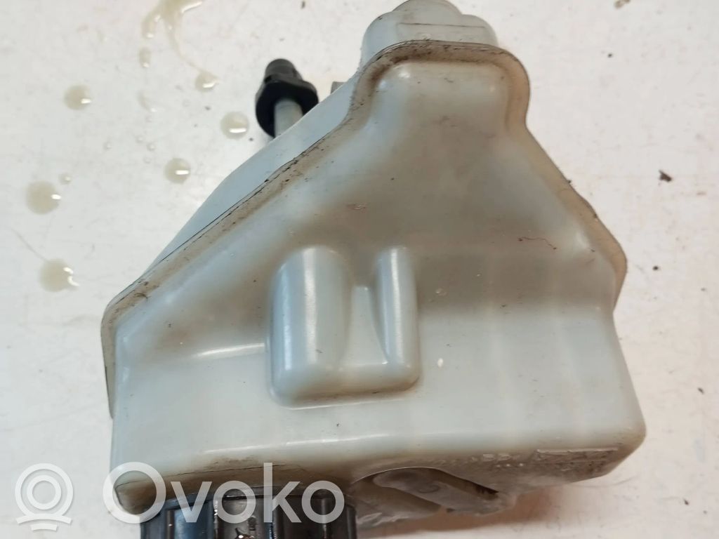 Volvo S60 Jarrunestesäiliö 