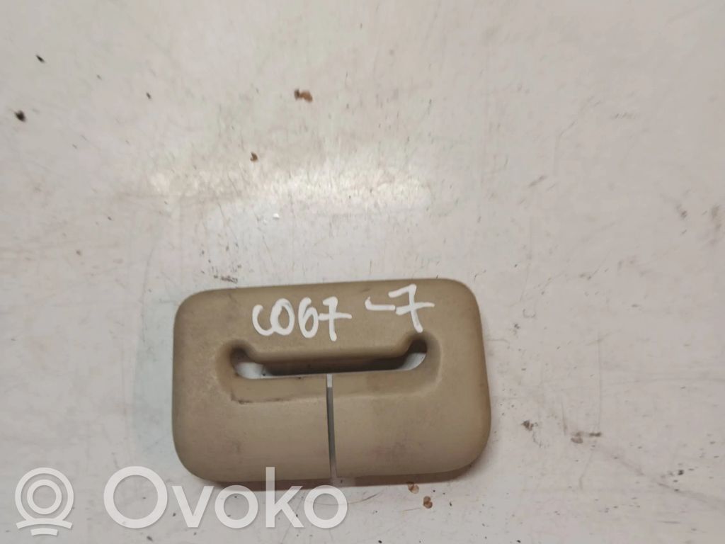 Volvo V70 Moldura del cinturón 