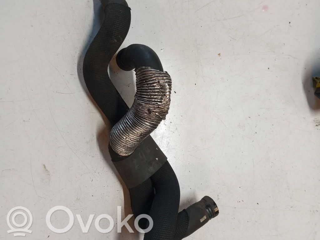 Volvo V60 Engine coolant pipe/hose 