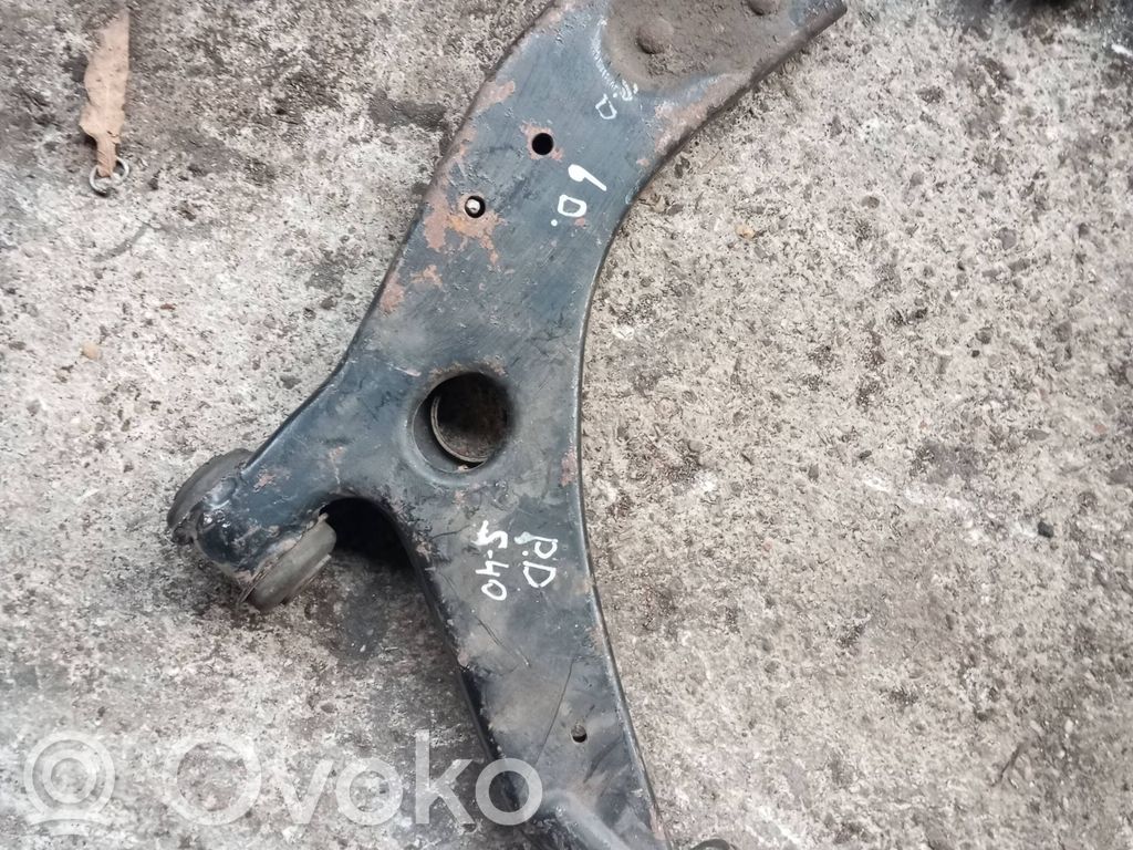 Volvo S40 Front lower control arm/wishbone 