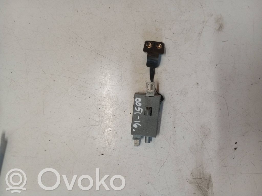 Volvo XC90 Antenos stiprintuvas 