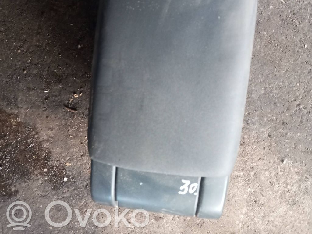 Volvo XC60 Armrest 