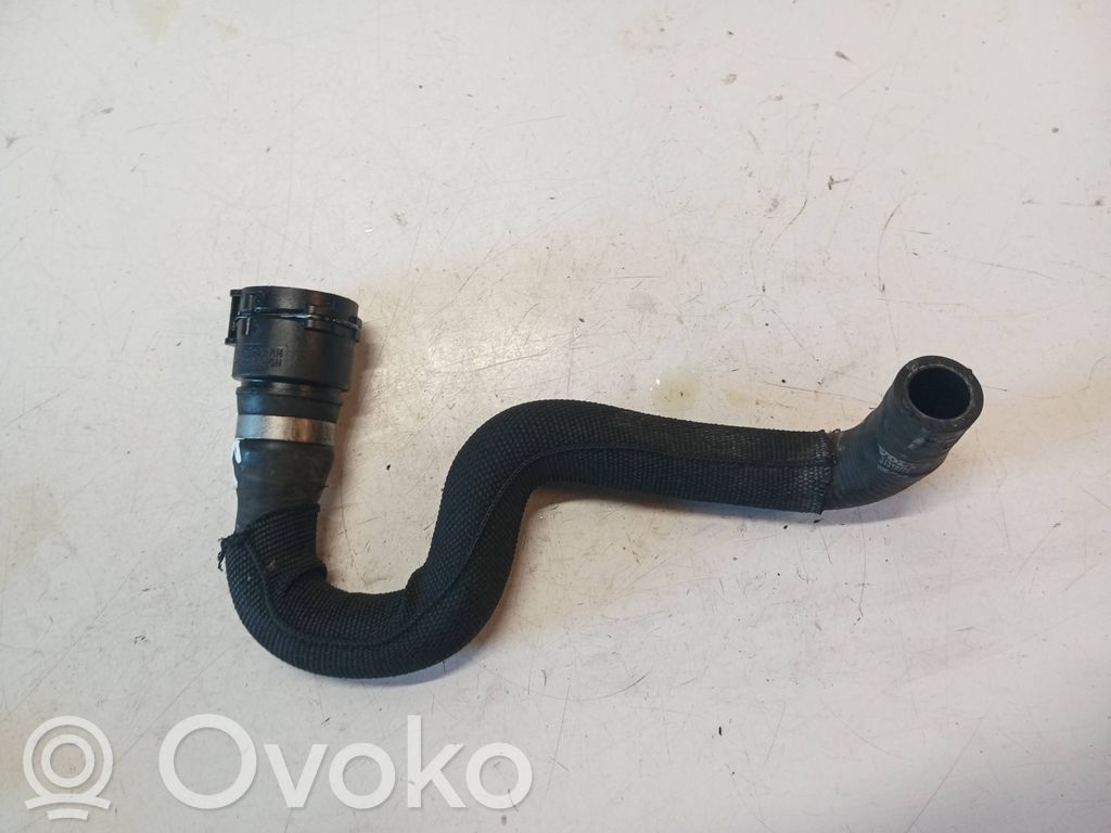 Volvo V60 Engine coolant pipe/hose 