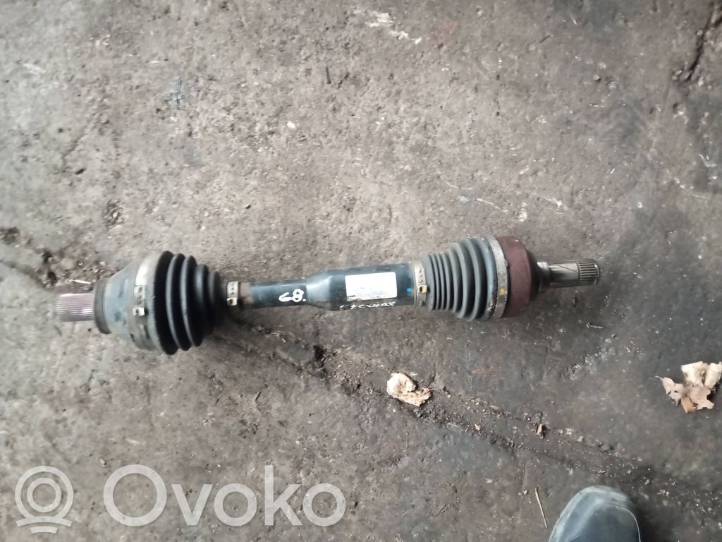 Volvo XC60 Priekinis pusašis 
