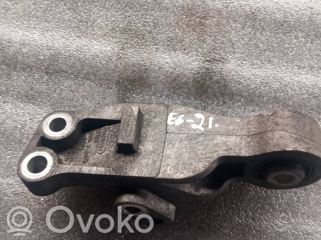 Volvo V60 Gearbox mounting bracket 
