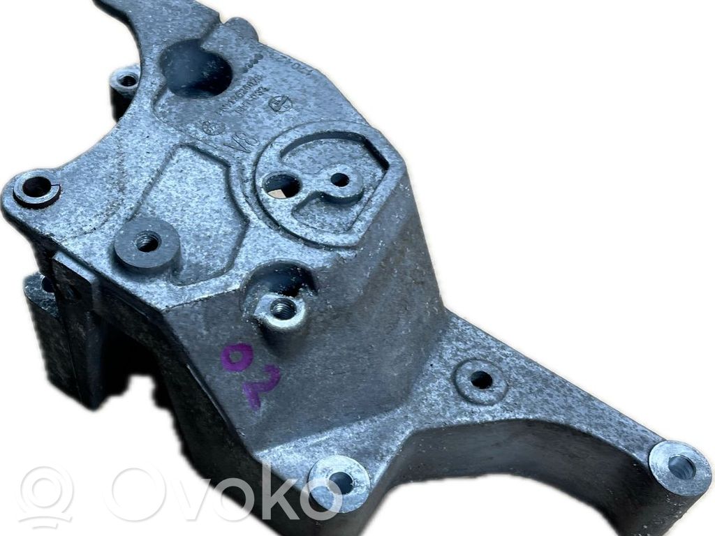 Engine mount bracket   12626078