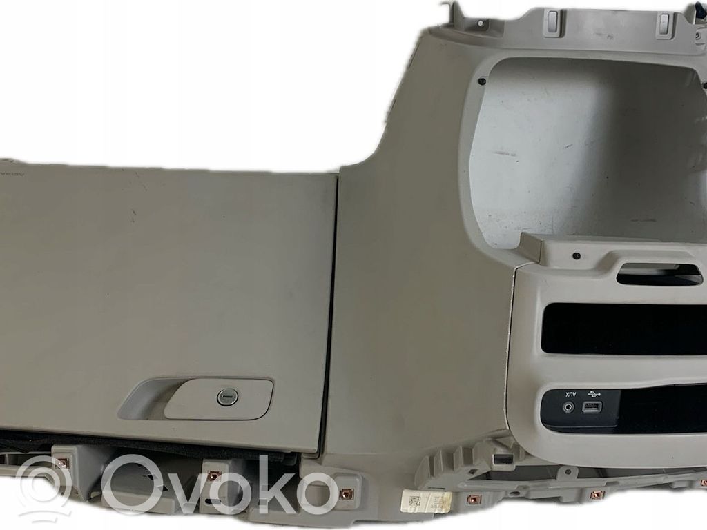 Chrysler Pacifica Other body part 