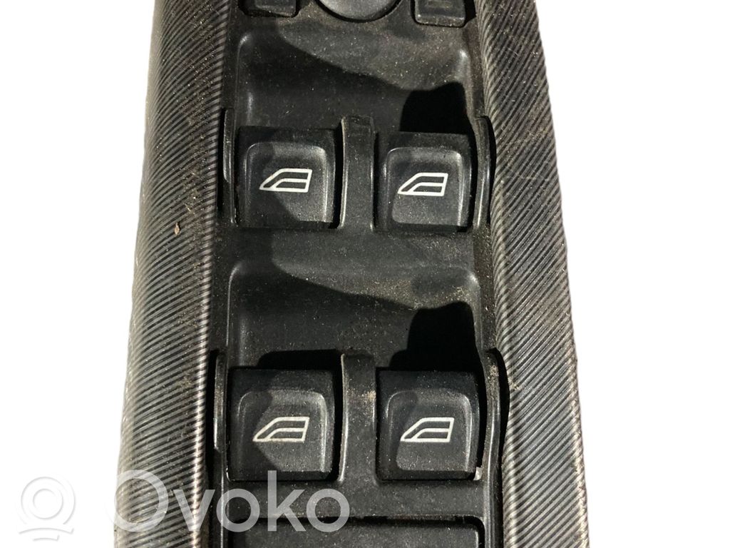 Electric window control switch   31295120AA,03454100