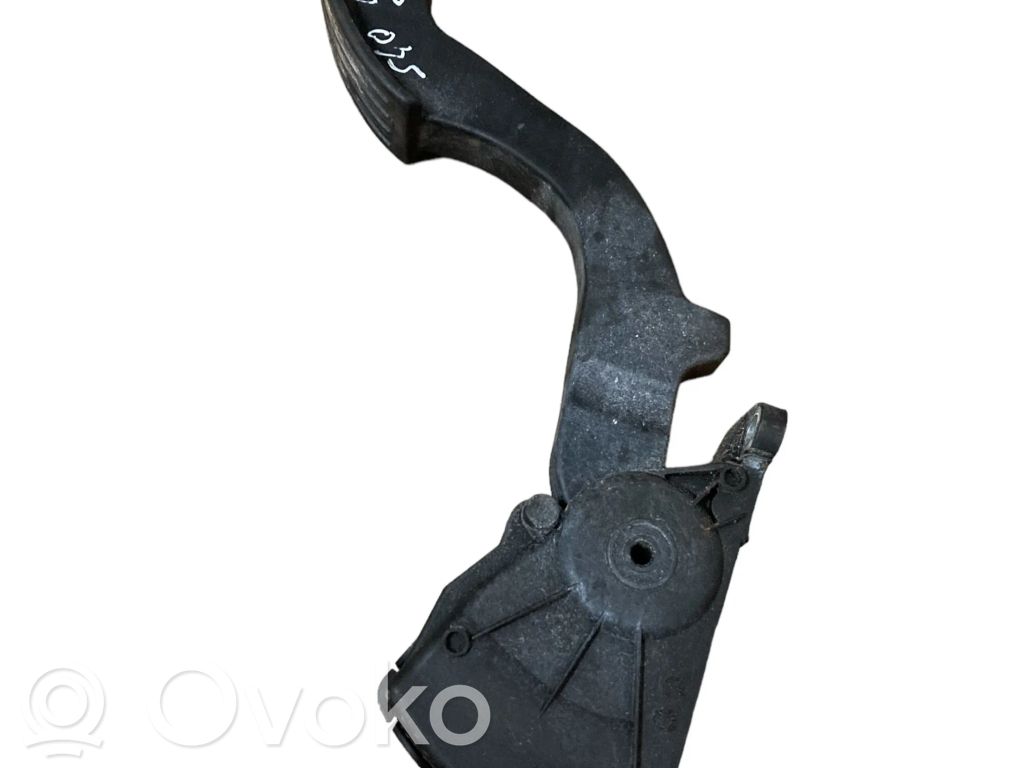 Volvo V50 Accelerator throttle pedal 