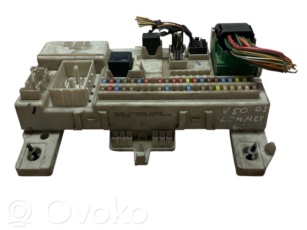 Volvo S40 Fuse module 