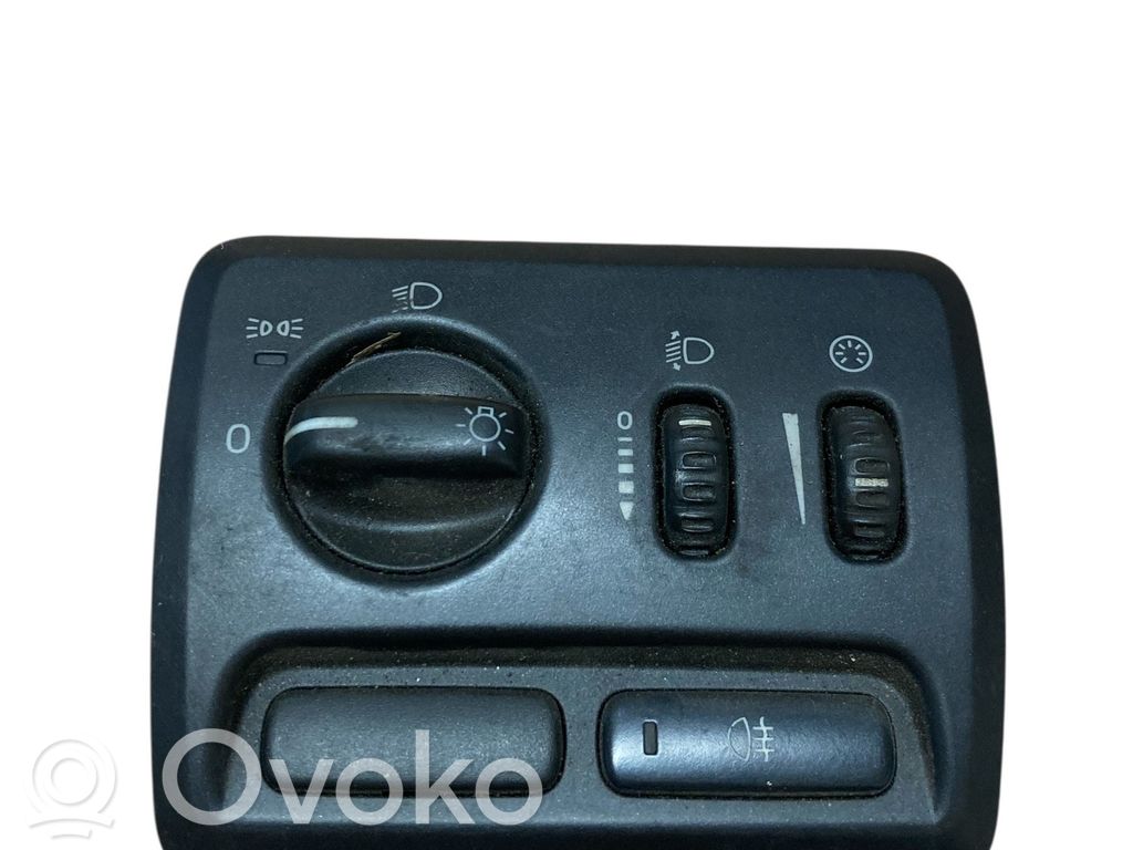 Volvo V70 Light switch 