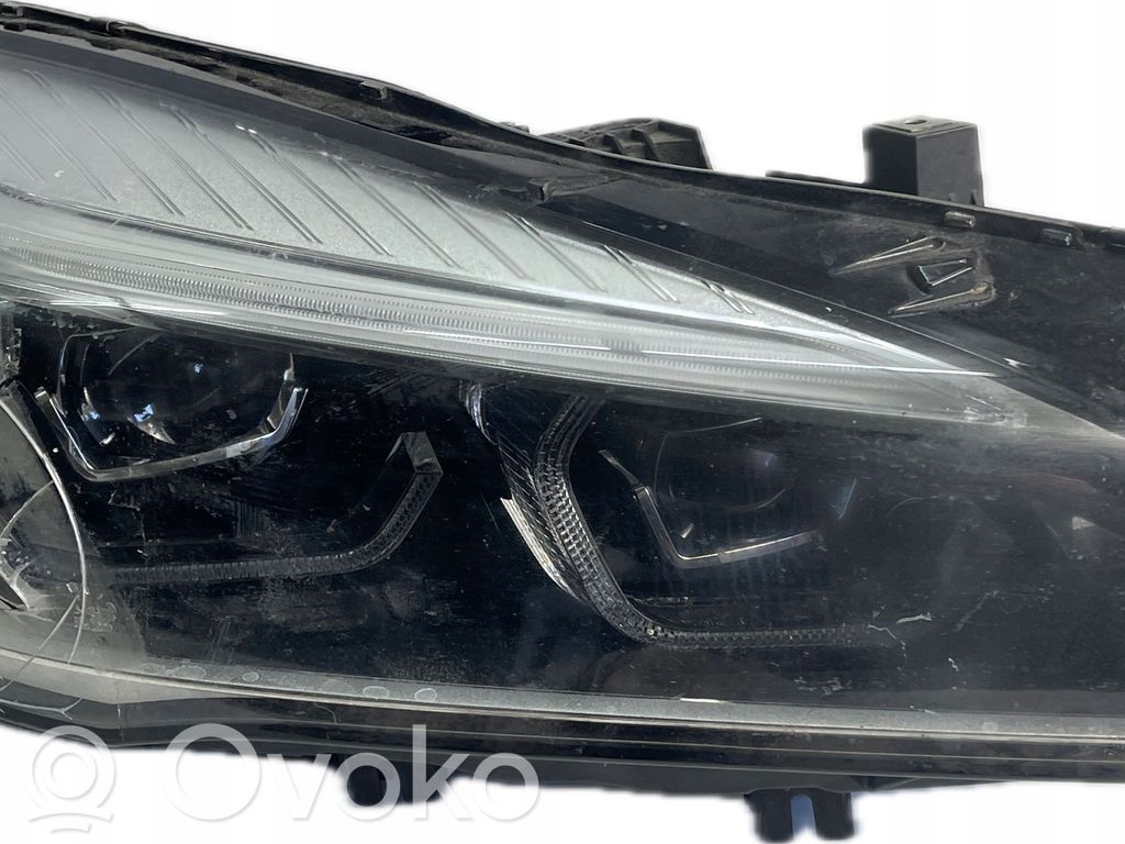 BMW 2 Active Tourer U06 Lampa przednia 