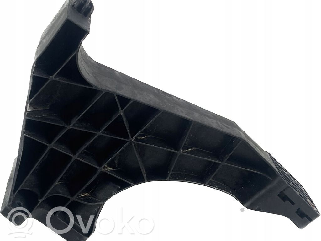 Ford Transit Moottorin kiinnikekorvake 