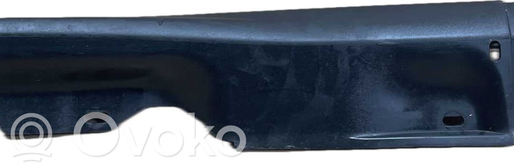 Ford Focus C-MAX Kynnyksen/sivuhelman lista 