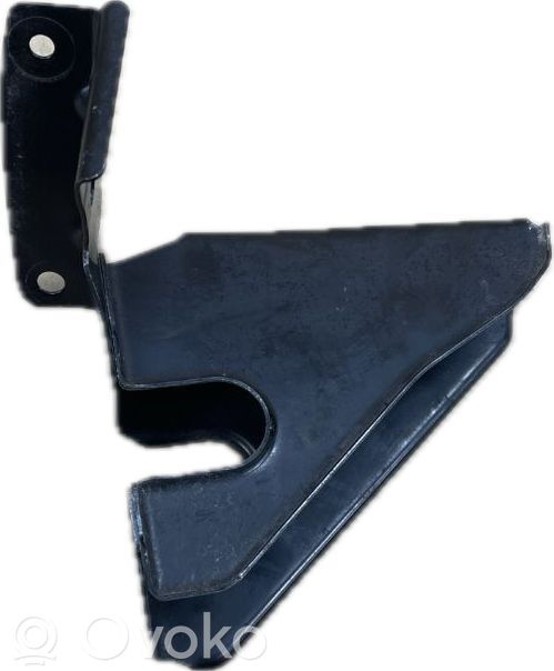 Konepellin saranat   7116705