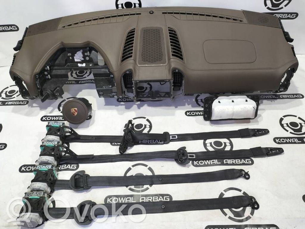 Porsche Cayenne (92A) Set centuri de siguranță 