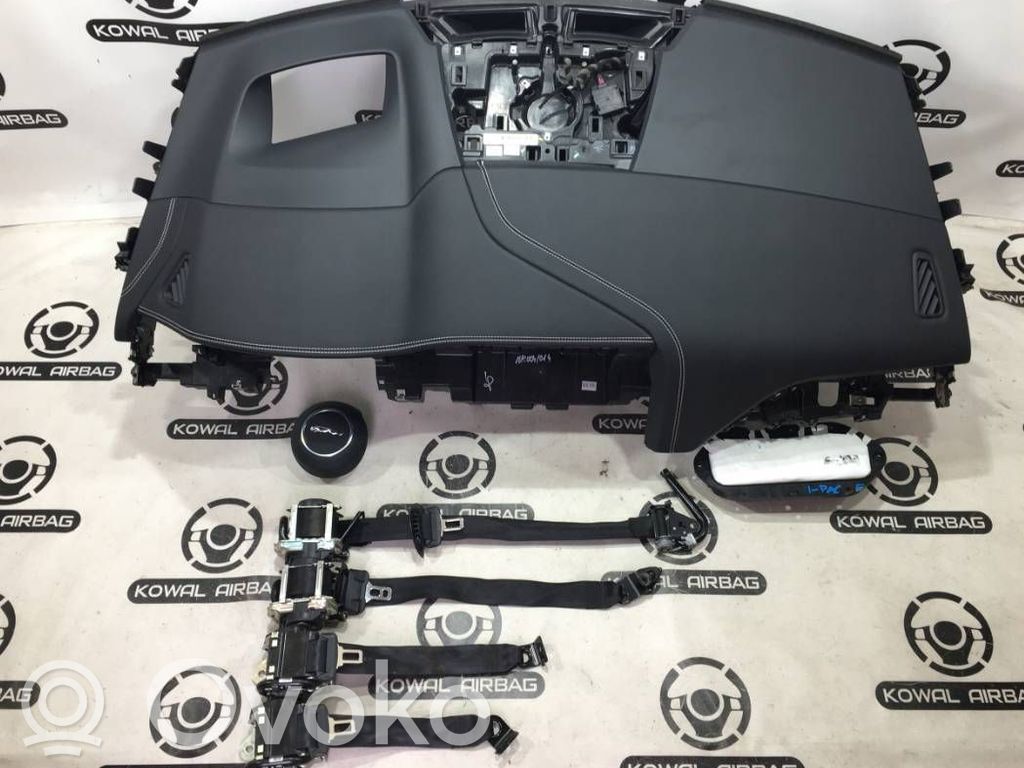 Jaguar I-Pace Panelis 