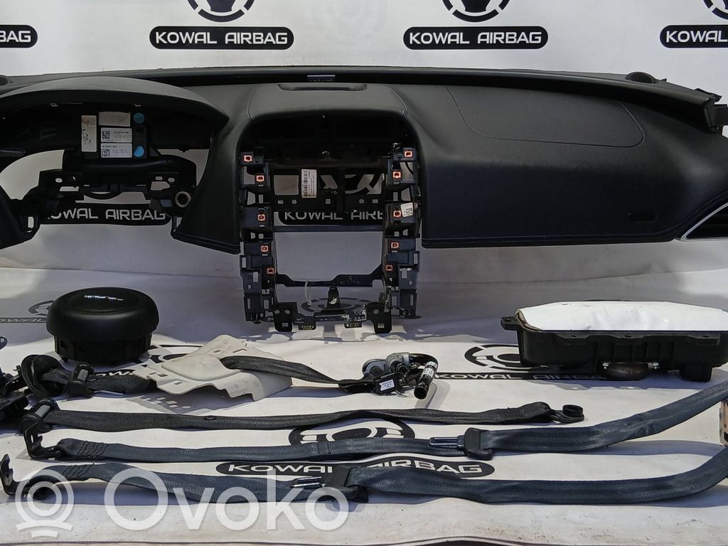 Jaguar XE Airbag set with panel 