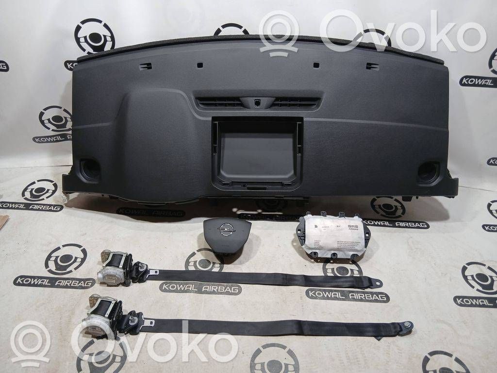 Opel Vivaro Dashboard 