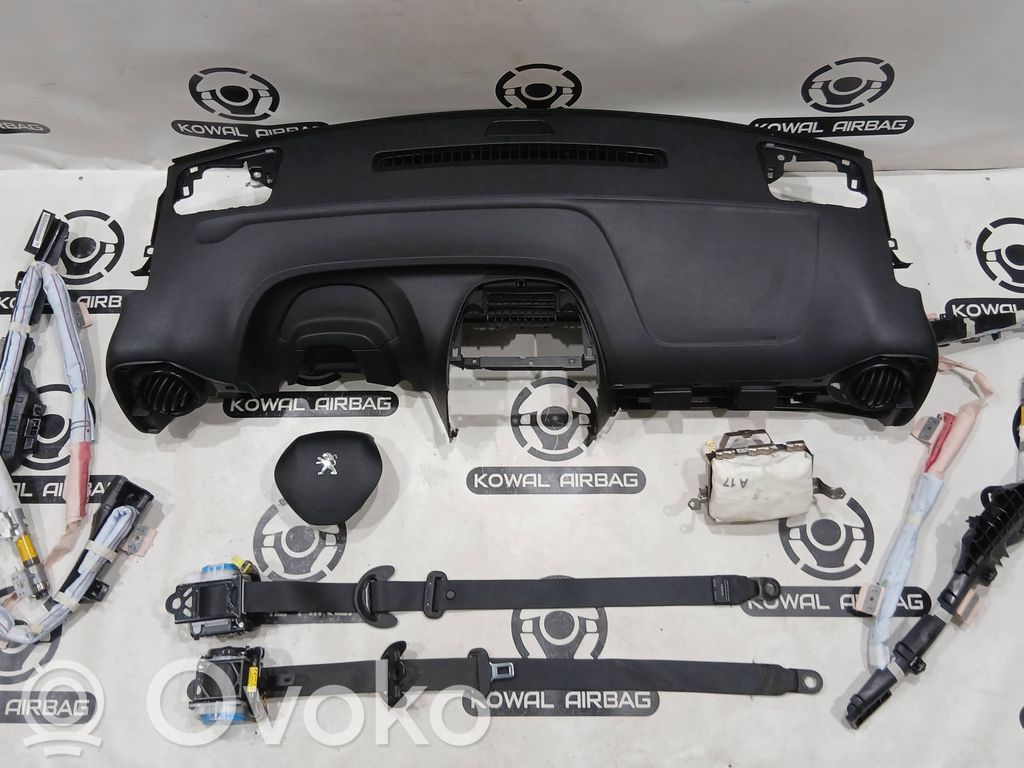 Peugeot 108 Deska rozdzielcza 
