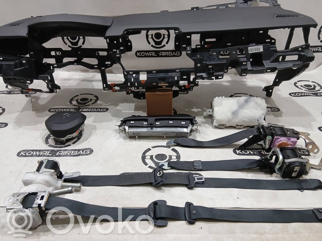 Suzuki Swace Drošības spilvenu komplekts ar paneli 