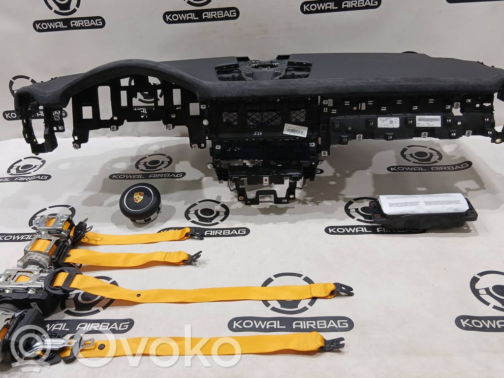 Porsche Cayenne (9Y0 9Y3) Deska rozdzielcza 