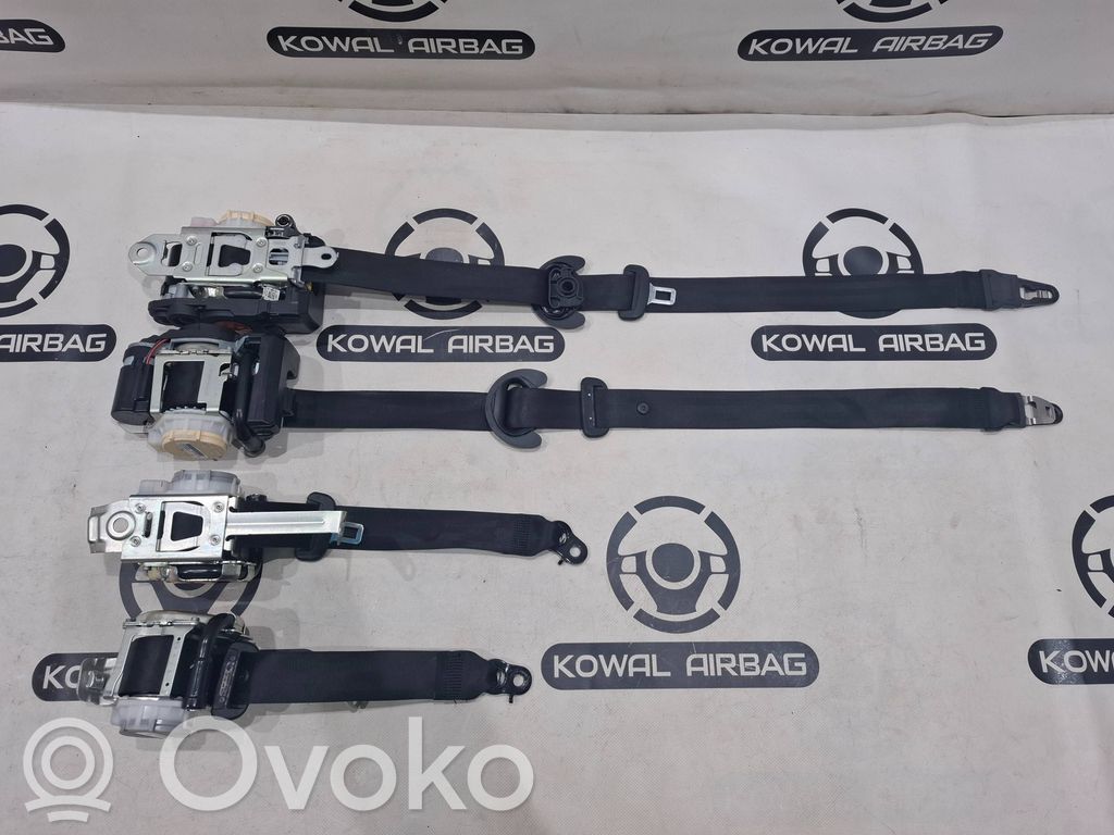 Audi A8 S8 D5 Cinturón trasero 