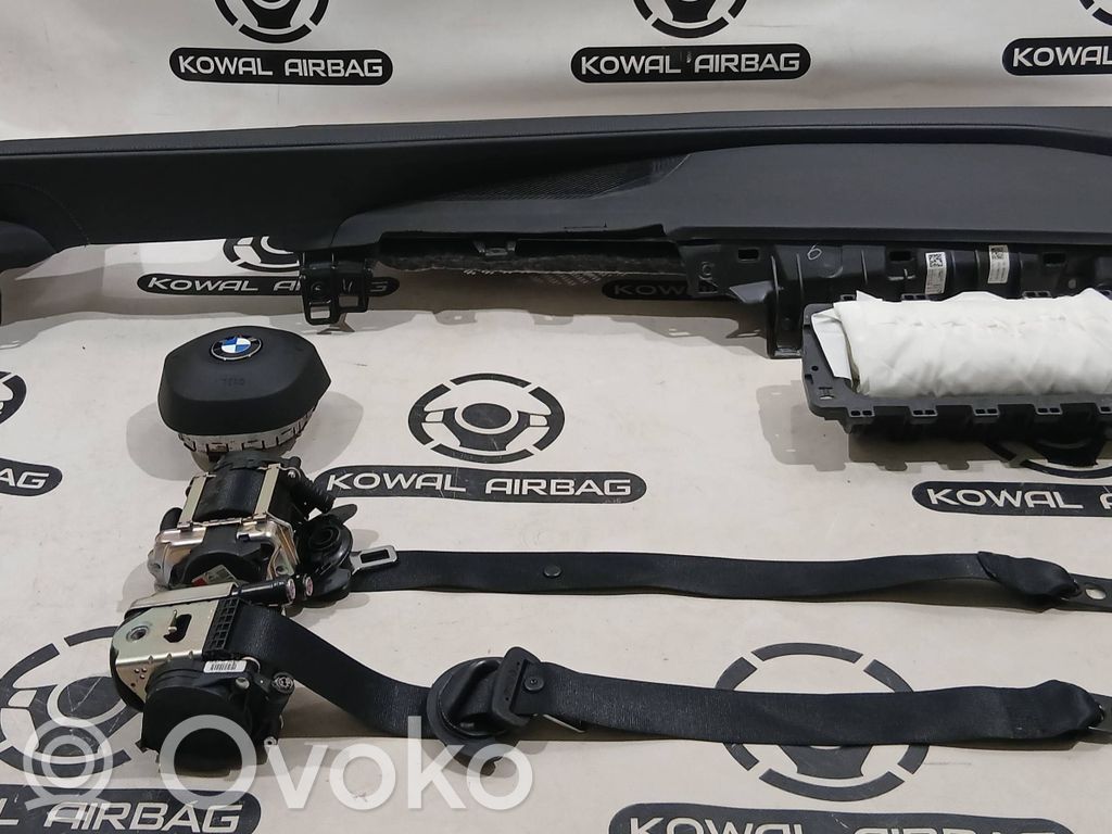 BMW 7 G70 Deska rozdzielcza 