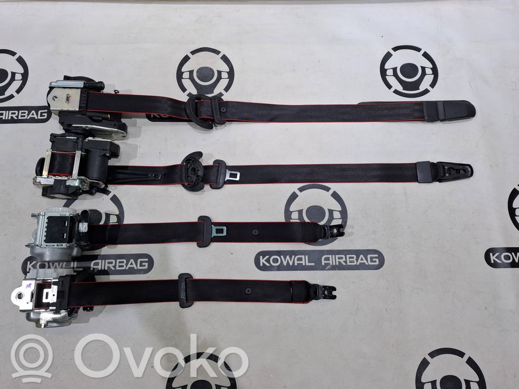 Audi A4 S4 B9 Pas bezpieczeństwa fotela tylnego 