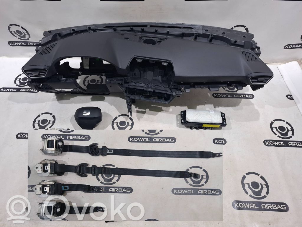 Seat Leon IV Airbag set with panel 