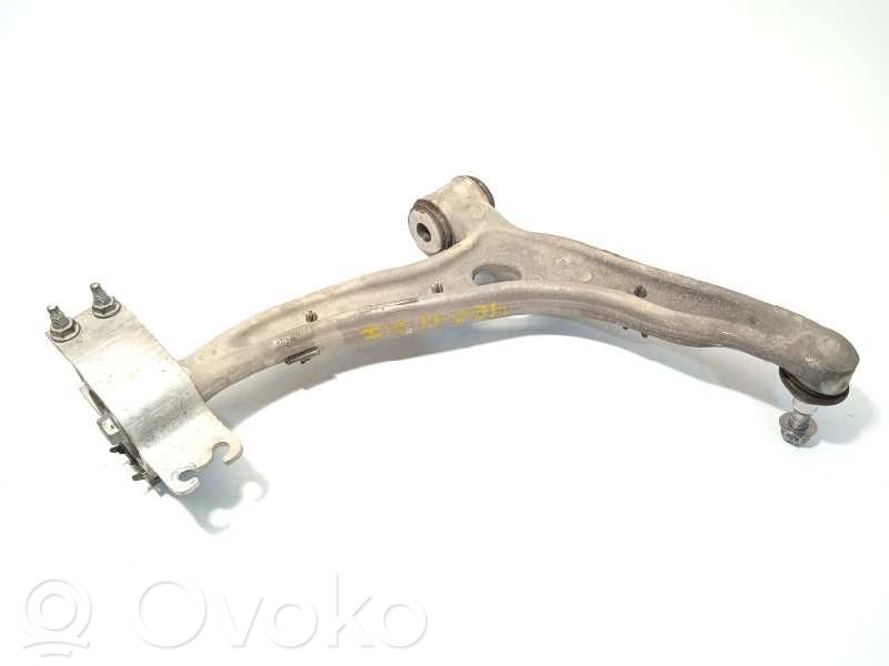 Infiniti Q30 Brazo de suspensión delantero 