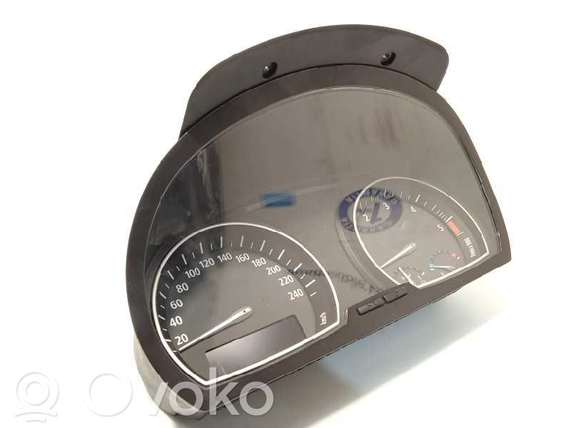 BMW X3 E83 Spidometrs (instrumentu panelī) 