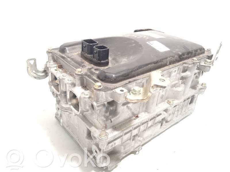 Toyota Prius (XW50) Inversor/convertidor de voltaje 