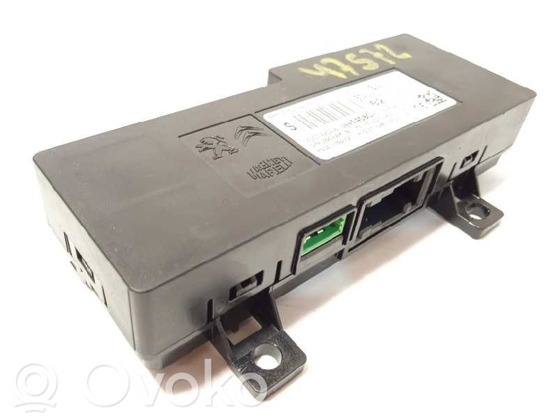 Sonstige Steuergeräte / Module   9841408080