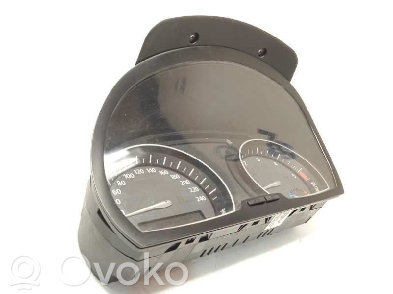 BMW X3 E83 Speedometer (instrument cluster) 