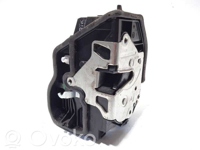 Front door lock   7202146,51217202146