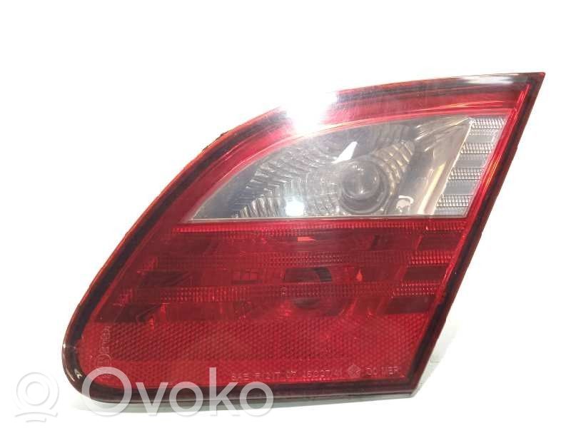 Chrysler Sebring (ST-22 - JR) Galinis žibintas dangtyje 