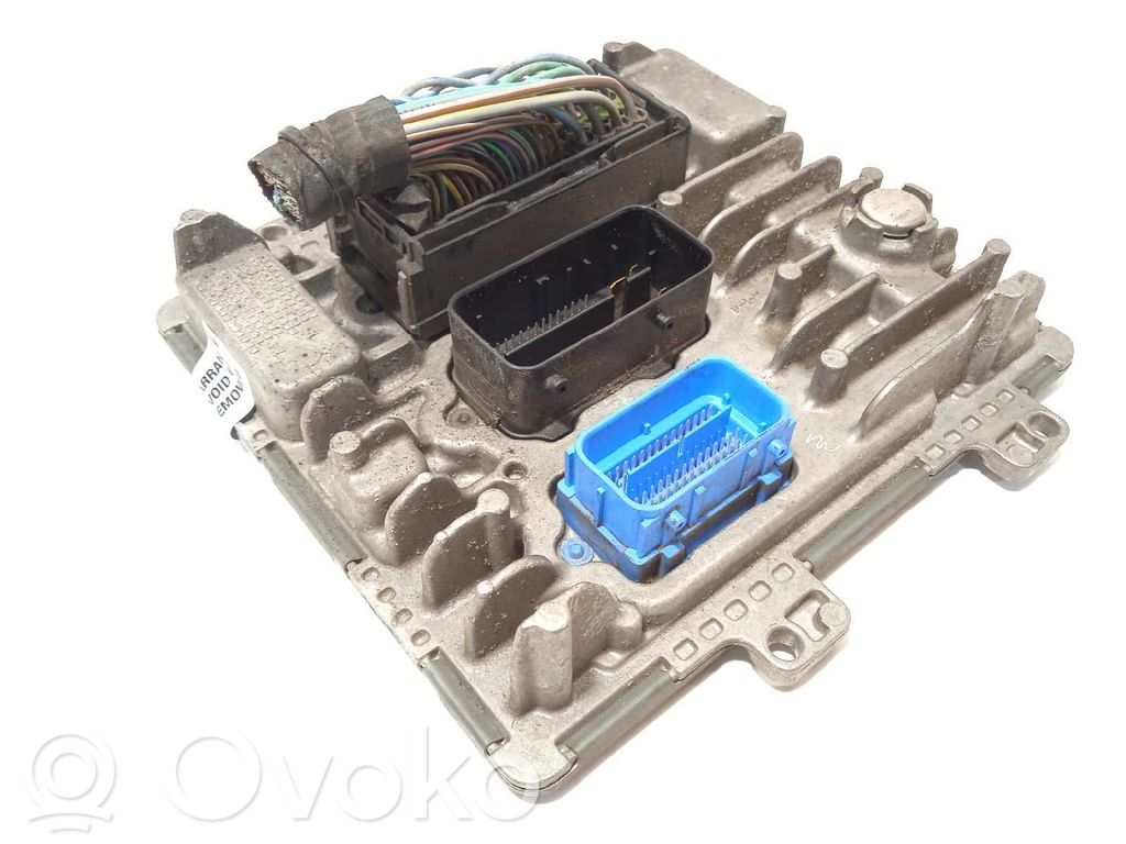Opel Astra J Engine control unit/module 