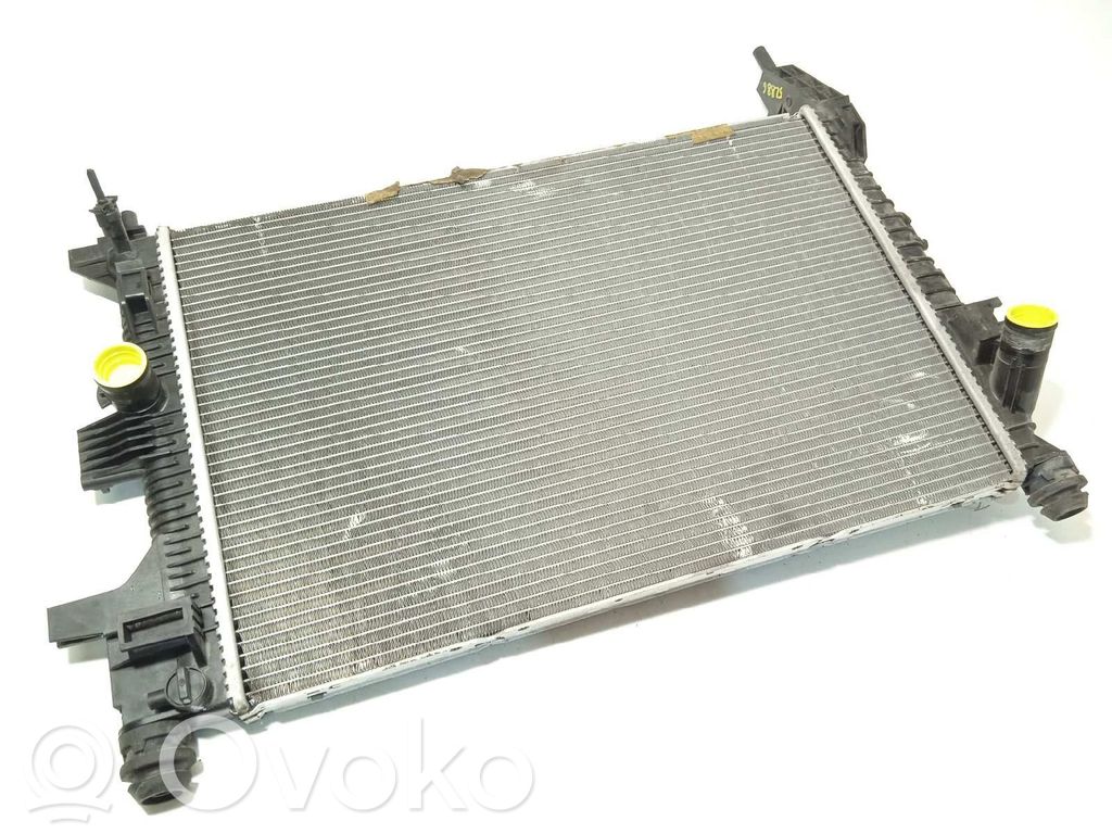 Ford C-MAX II Aušinimo skysčio radiatorius 