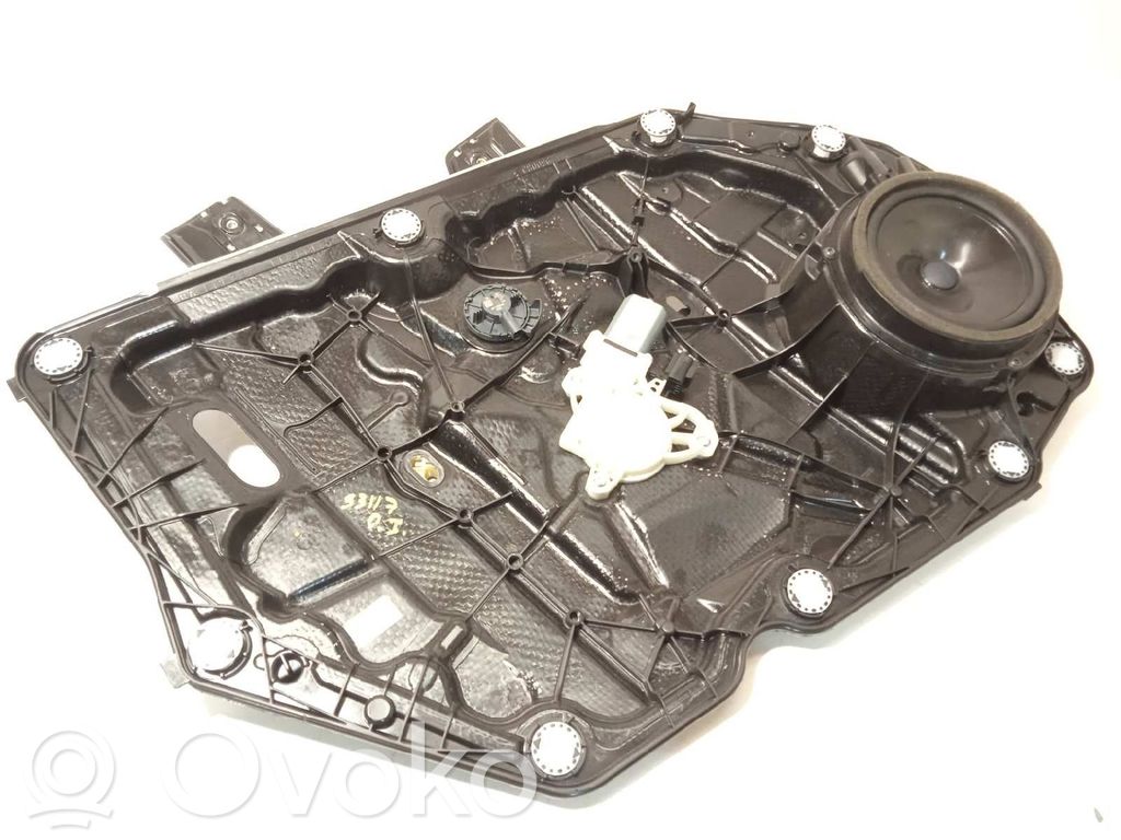 Ford Focus Front door manual window regulator 
