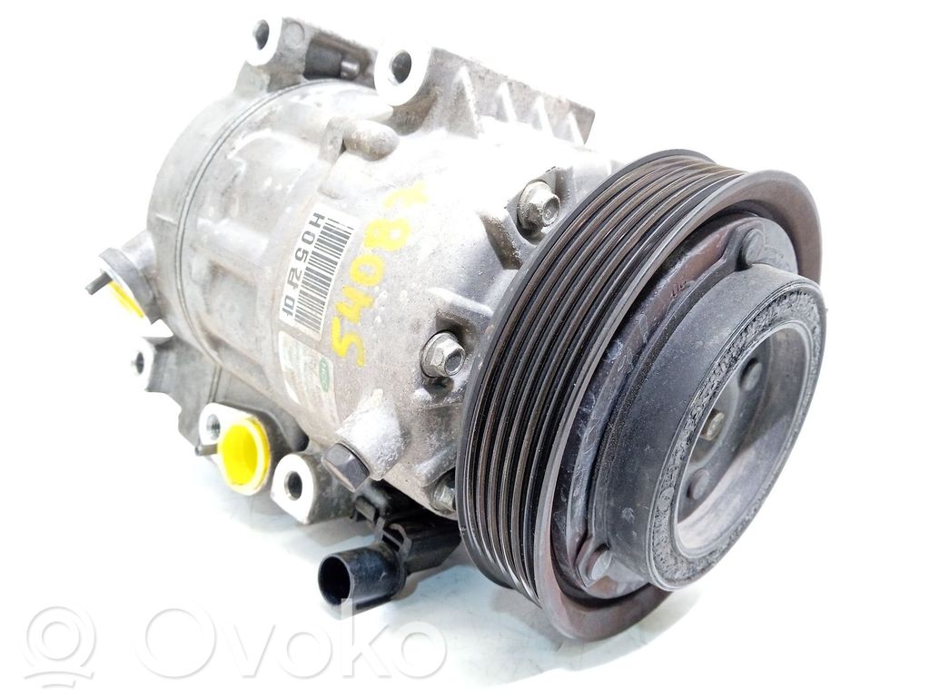 Hyundai i30 Air conditioning (A/C) compressor (pump) 