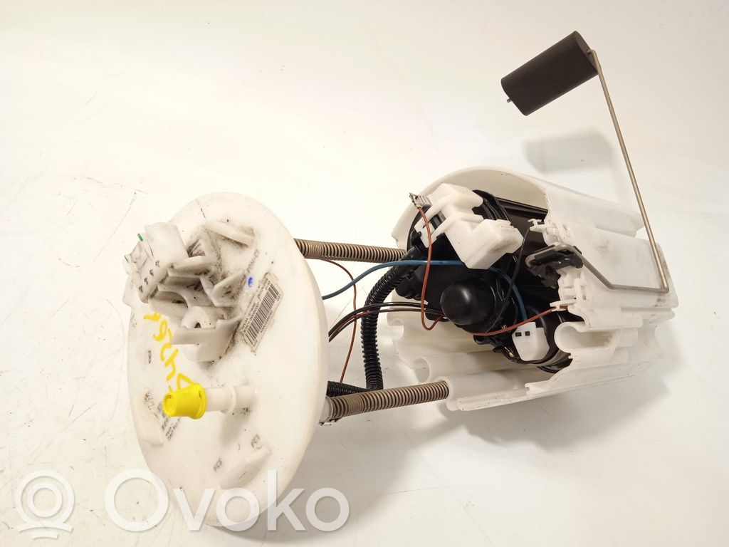 Opel Insignia A Pompe à carburant 