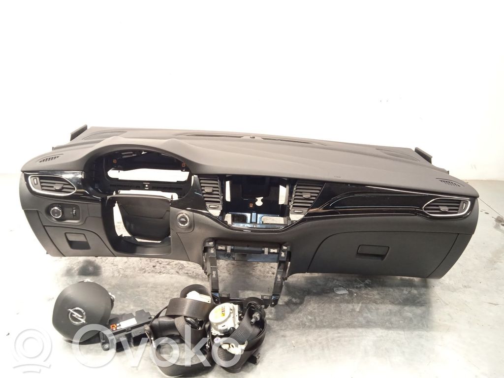 Opel Astra K Juego de airbags 