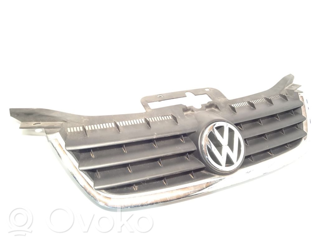 Volkswagen Touran I Grilă față