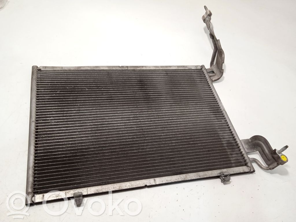 Ford Fiesta Radiateur condenseur de climatisation